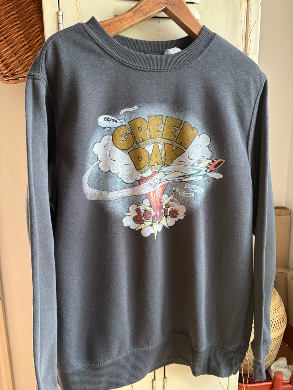 Green Day Crewneck Sweatshirt - Picture 13 of 14